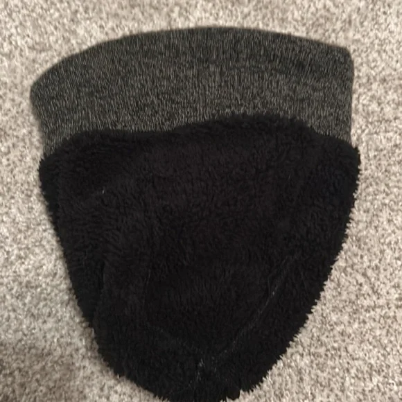 Gray Winter Hat - Picture 3 of 4